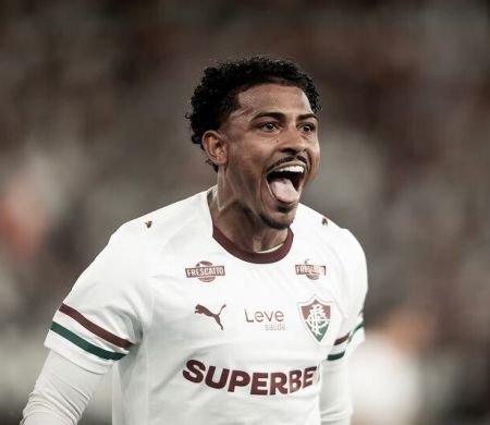 John Kennedy marca e Fluminense vence o Botafogo pelo Carioca