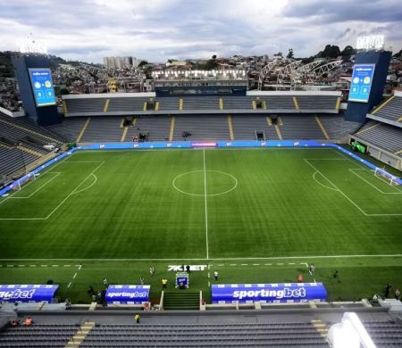 Em busca da 1ª vitória, Palmeiras recebe o Vitória na Arena Barueri