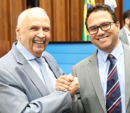 Decano, Londres&nbsp; é reconduzido à liderança do governo Riedel na Alems