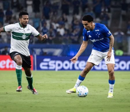 Milionário, Cruzeiro perde do Coritiba e fica na lanterna do Brasileirão