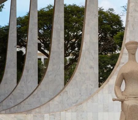 Supremo deve julgar penduricalhos no Judiciário no dia 25 deste mês