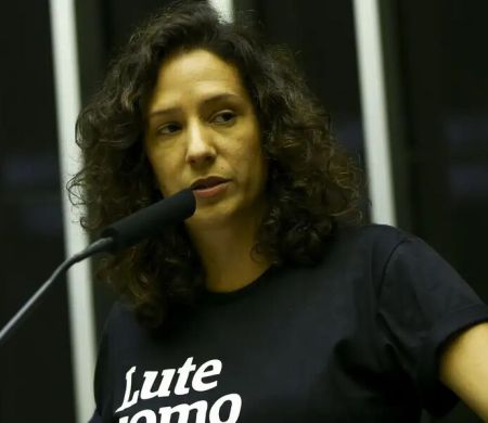 Justiça condena assassinos de Marielle Franco a indenizar viúva