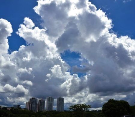 Sexta-feira será de calor e pancadas típicas de verão em Mato Grosso do Sul
