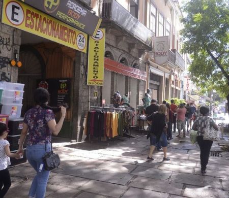 Vendas no comércio varejista fecham 2025 com alta de 1,6%