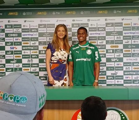 Em apresentação, Arias fala em respeito pelo Flu e escolha pelo Palmeiras