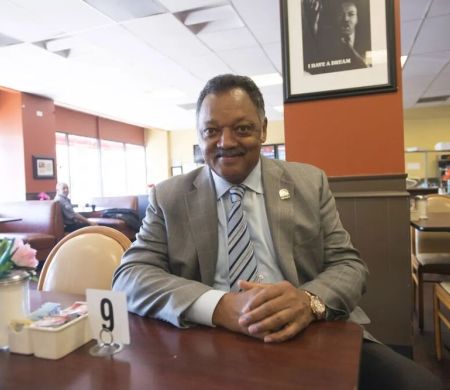 Líder dos direitos civis nos EUA, Jesse Jackson morre aos 84 anos