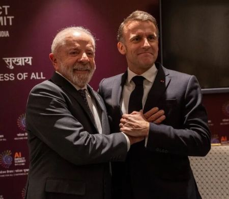 Lula recebe convite de Macron para o encontro do G7