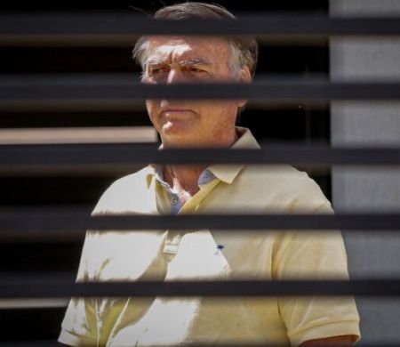 PGR se opõe à concessão de prisão domiciliar a Bolsonaro