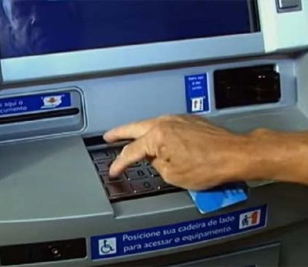 Beneficiários do Bolsa Família com NIS final 6 recebem nesta segunda&nbsp;