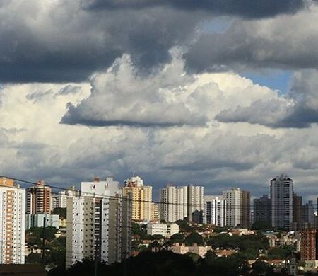 Dia começa com garoa na Capital e previsão indica tempo instável em MS