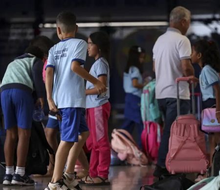 Um em cada quatro alunos da rede pública estuda em tempo integral