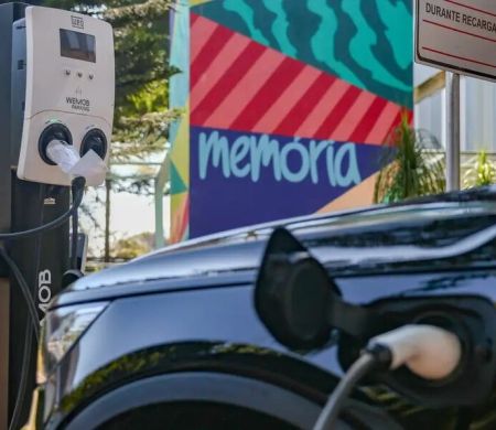 Emplacamentos de veículos avançaram em fevereiro, diz Fenabrave