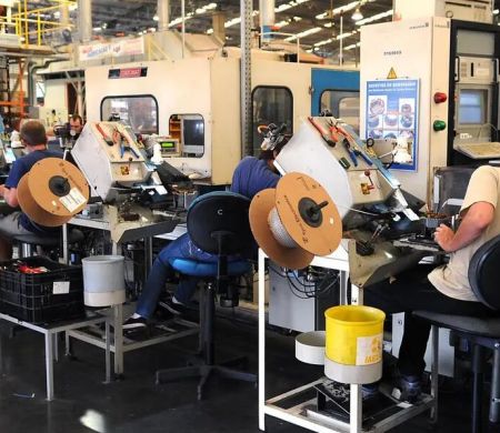 Alta da atividade industrial em janeiro não compensa perdas acumuladas