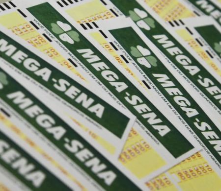 Sorteio da Mega deste sábado tem prêmio estimado em 50 mi