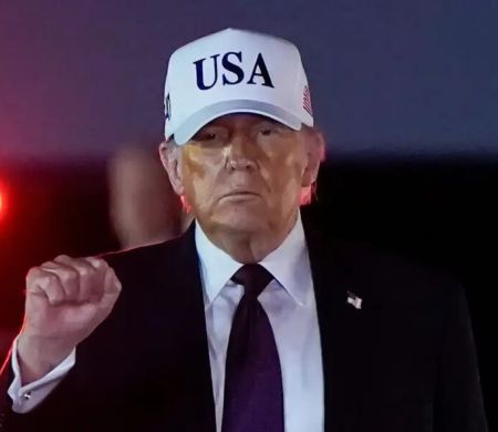 Dólar cai para R$ 5,16 após Trump indicar possível fim da guerra