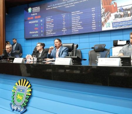 Alems analisa mudança em cargos e data-base de servidores do Judiciário