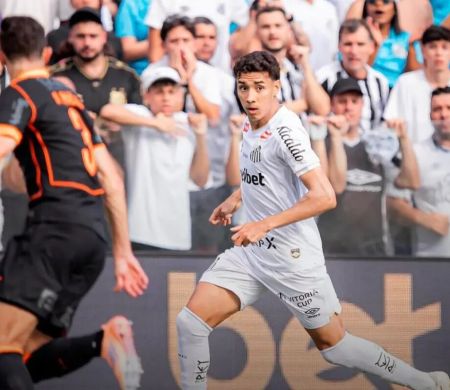 Santos e Corinthians ficaram no empate de 1 a 1 em clássico