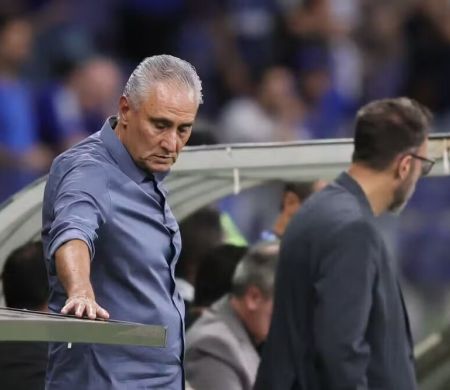 Empate contra o Vasco e vice-lanterna levam Tite à demissão