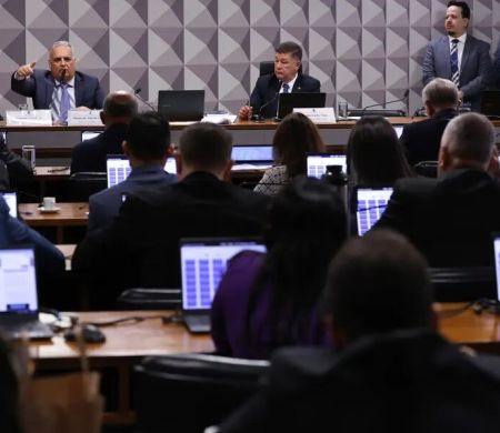 Mendonça proíbe CPMI de acessar dados de Vorcaro em sala-cofre