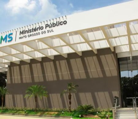 Invasor mantém mulher em cárcere e a obriga a ficar nua durante roubo&nbsp;