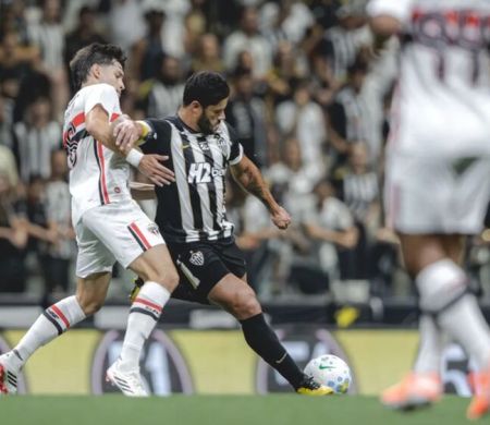 Atlético-MG bate São Paulo e encerra invencibilidade tricolor no Brasileiro