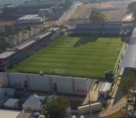 Red Bull Bragantino e Botafogo se enfrentam na tarde deste sábado