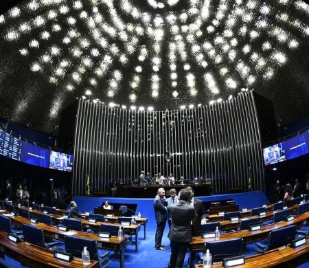 Congresso lança Frente Parlamentar em defesa da Paz Mundial