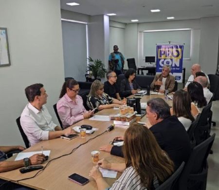 Procon-MS discute situação dos combustíveis com distribuidoras&nbsp;