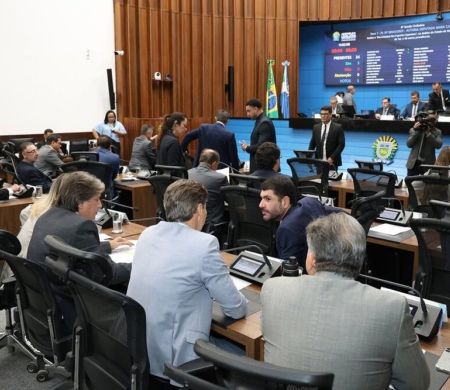 Deputados estaduais votam projeto de lei que reajusta salário dos servidores&nbsp;