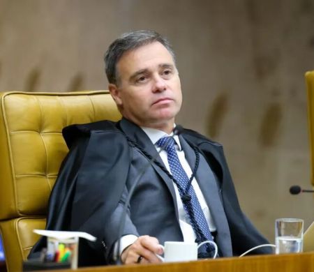 Miistro André Mendonça levanta sigilo de quase 40 processos no STF