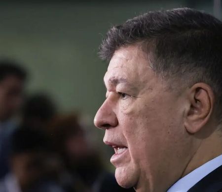 Após revés no STF, Carlos Viana quer votar relatório nesta sexta-feira