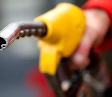 Distribuidoras e postos elevam lucro com diesel em até 70%