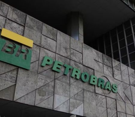 Petrobras inicia operações na P-79 e reforça produção de petróleo e gás no país