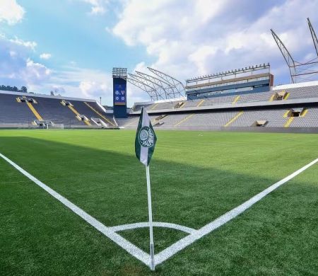 Líder Palmeiras pega o Grêmio na Arena Barueri&nbsp;