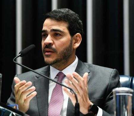 Indicação de Jorge Messias ao STF espera despacho de Alcolumbre para à CCJ