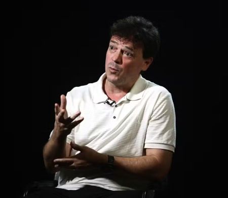 Corinthians age rápido e contrata Fernando Diniz&nbsp;