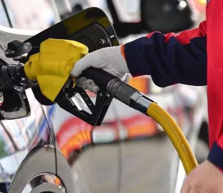 Preço do petróleo despenca com trégua entre EUA e Irã&nbsp;