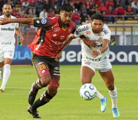 Com gol olímpico, Santos perde para o Deportivo Cuenca na Sul-Americana