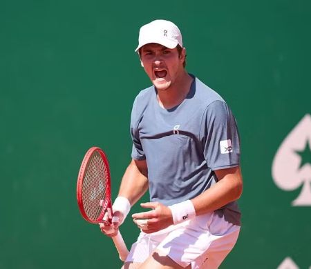 Fonseca bate Berrettini e vai às quartas inéditas em Masters 1.000
