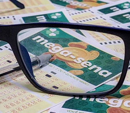Mega-Sena acumula e prêmio principal vai para R$ 40 milhões