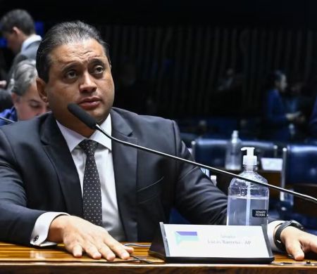 Indicação de Messias chega à CCJ após envio de Alcolumbre&nbsp;