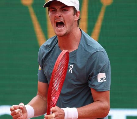 Fonseca avança no ranking e volta ao top 35 da ATP