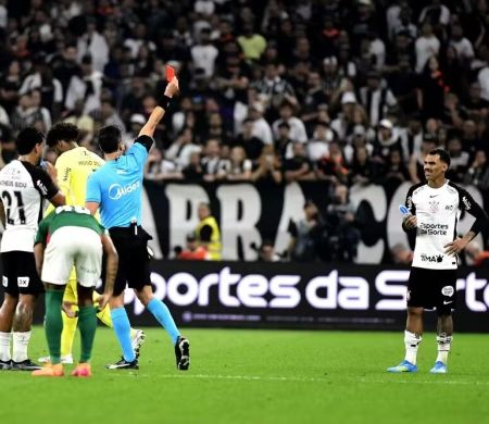Corinthians e quatro jogadores são denunciados ao STJD após clássico