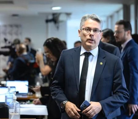 Manobra do PT muda jogo na CPI e enterra relatório contra ministros do STF