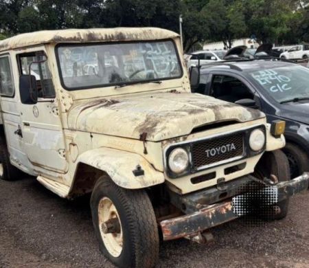 Detran-MS leiloa Toyota Bandeirante e mais de 180 veículos nesta quinta