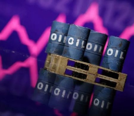Petróleo despenca 10% com liberação de Ormuz pelo Irã&nbsp;