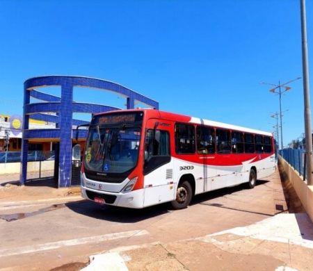 Ônibus terá esquema especial no feriado de Tiradentes na capital