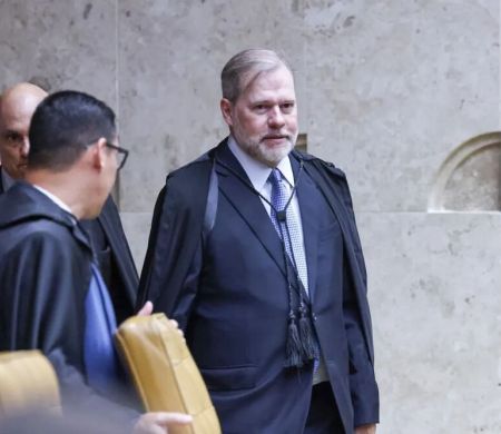 Toffoli se diz impedido e não vota sobre prisão do ex-gerente do BRB
