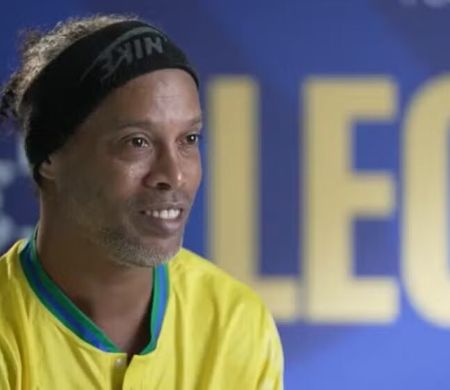 Ronaldinho torce por Neymar na Copa e vê Brasil forte na disputa