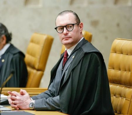 Zanin decide manter o presidente do TJ como governador do Rio